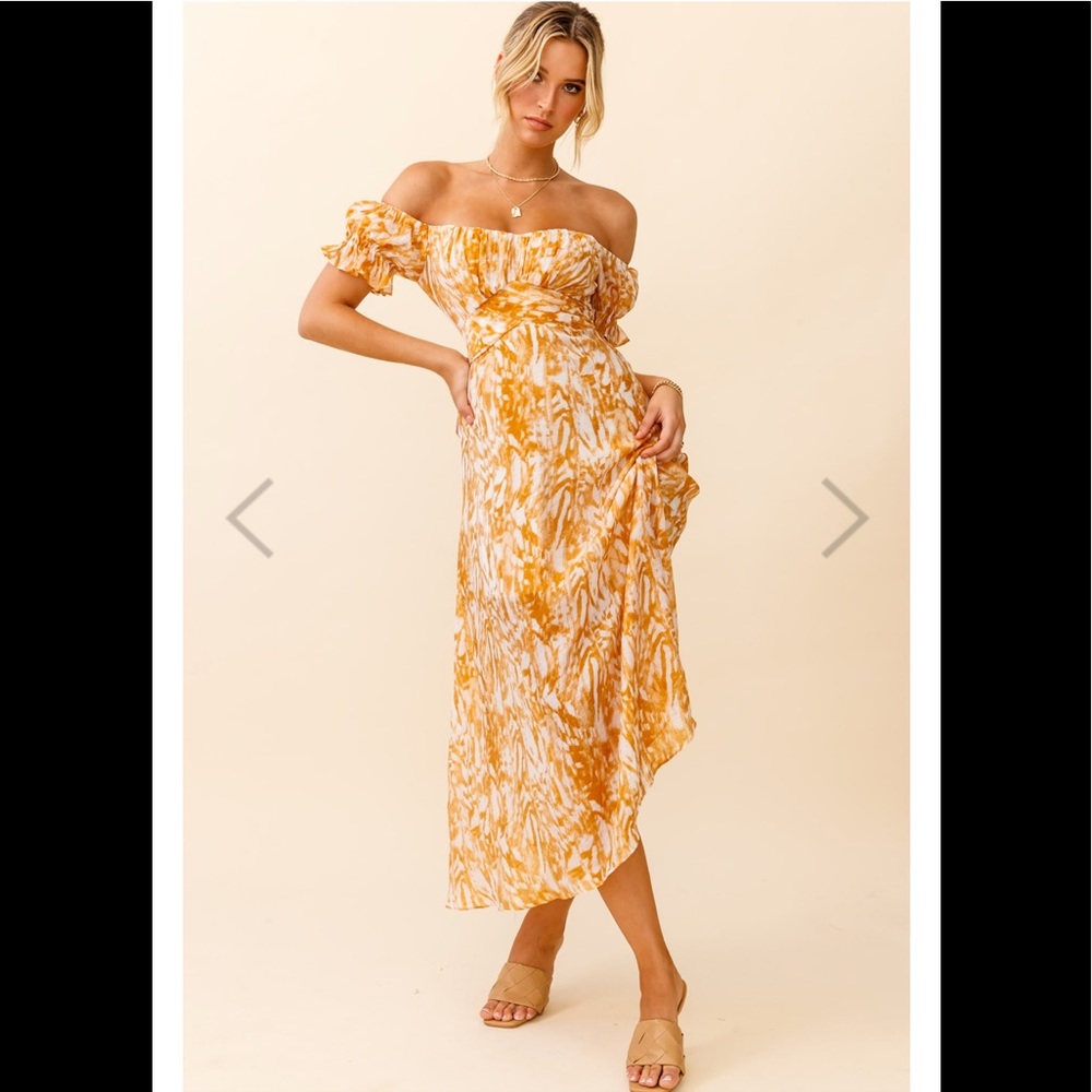 NWT Selfie Leslie Linka Off-Shoulder Tie Back Midi Dress